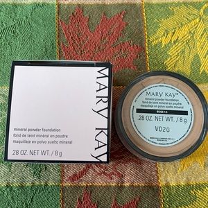 Mineral powder foundation